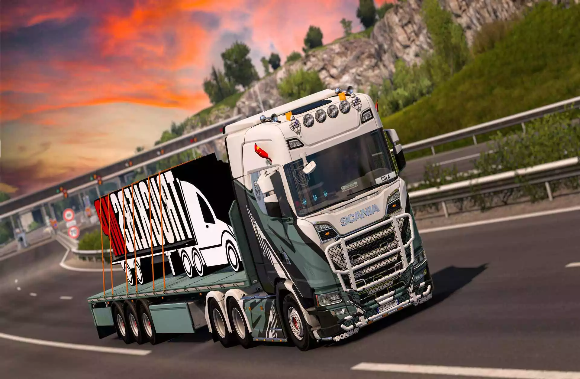 𝑳𝒖𝒎𝒐 𝑯𝒂𝒖𝒍 background-image